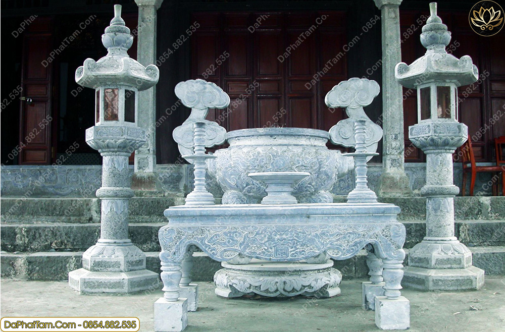 nhà thờ họ, đá phát tâm 1