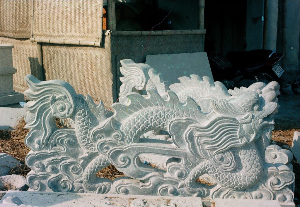 linh vật đá rồng đá